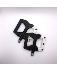 Squidworx Pedal white